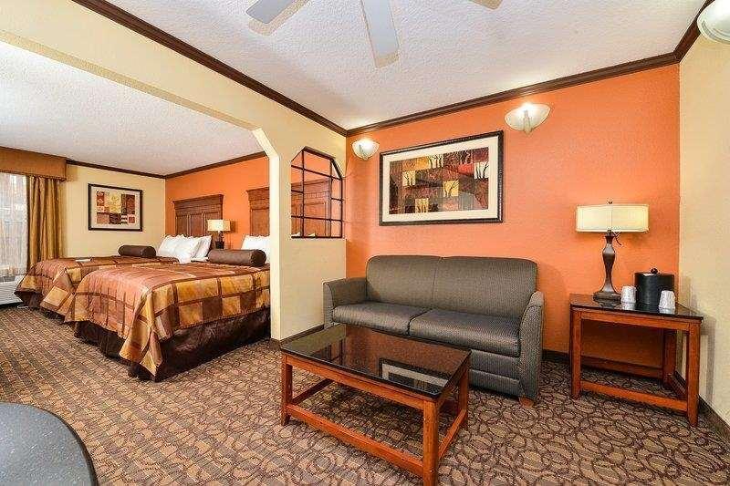 Best Western Plus Midwest Inn & Suites Салина Экстерьер фото